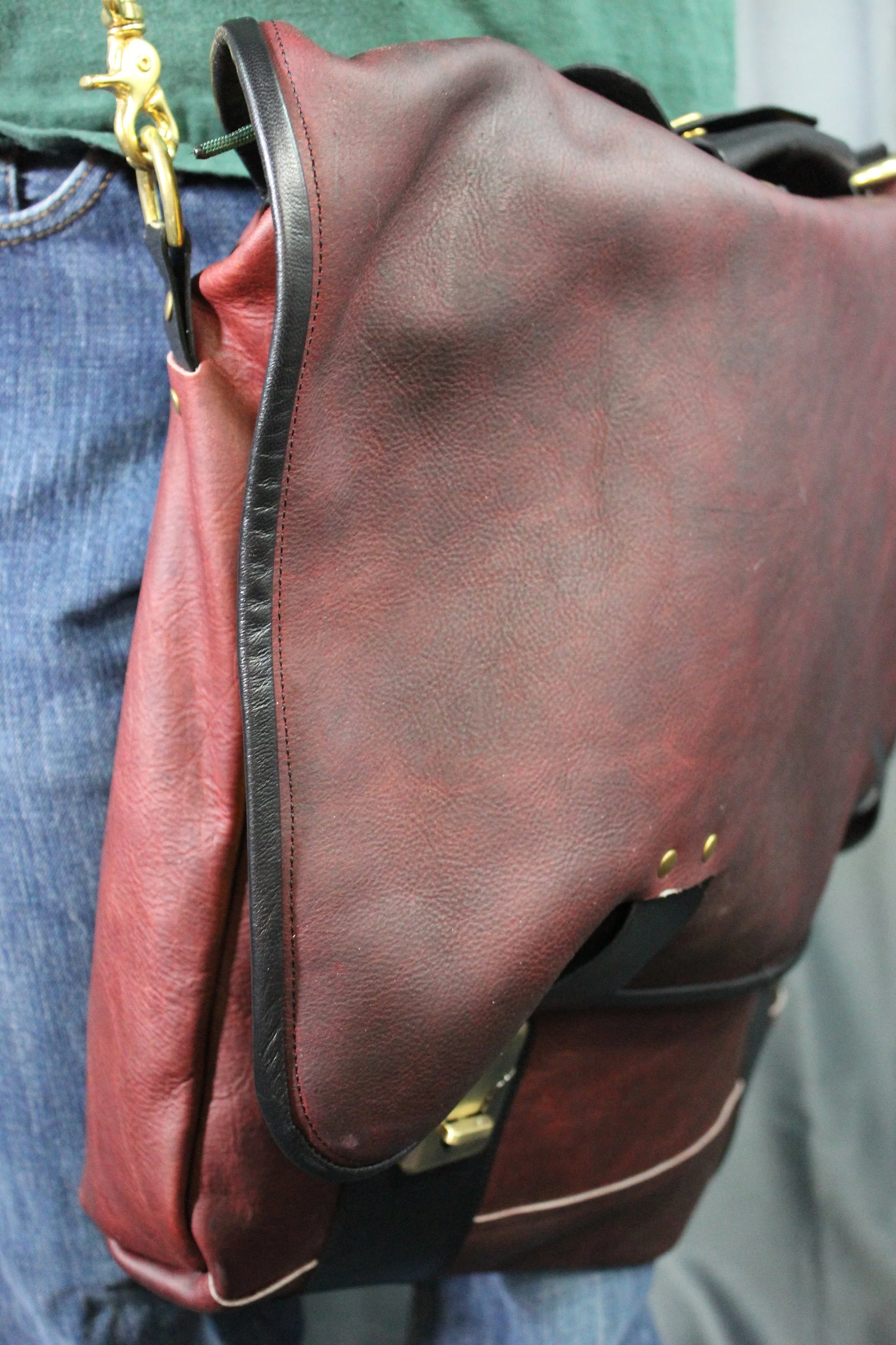 Mason's Mega Messenger Bag - NOW BIGGER! - Image 3