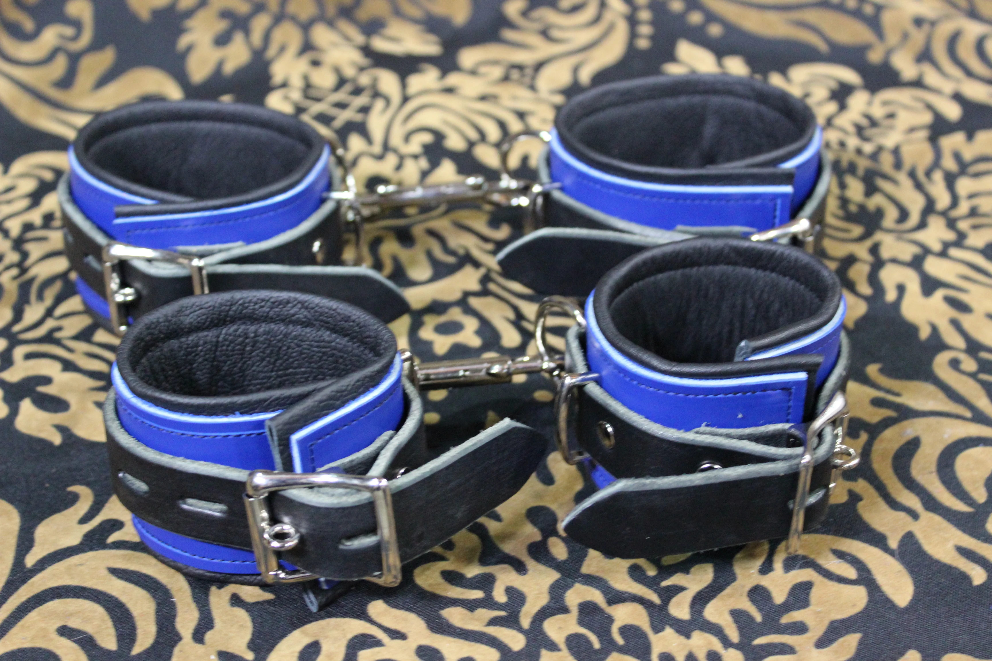 SAVE! One pair of wrist AND one pair of ankle restraints! - Image 9